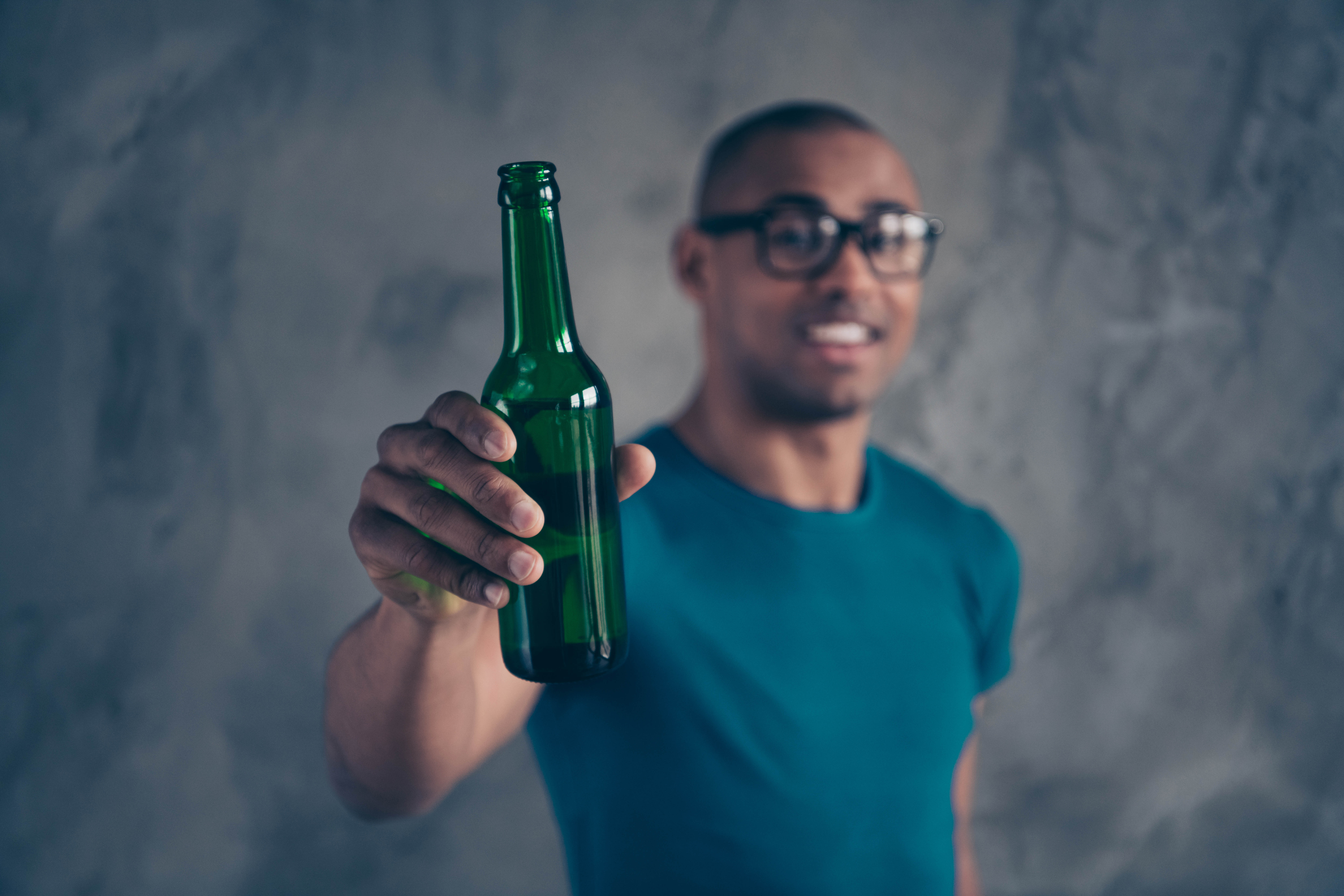 Confinement et solitude Confinement étudiants : isolement et consommation drogue et alcool